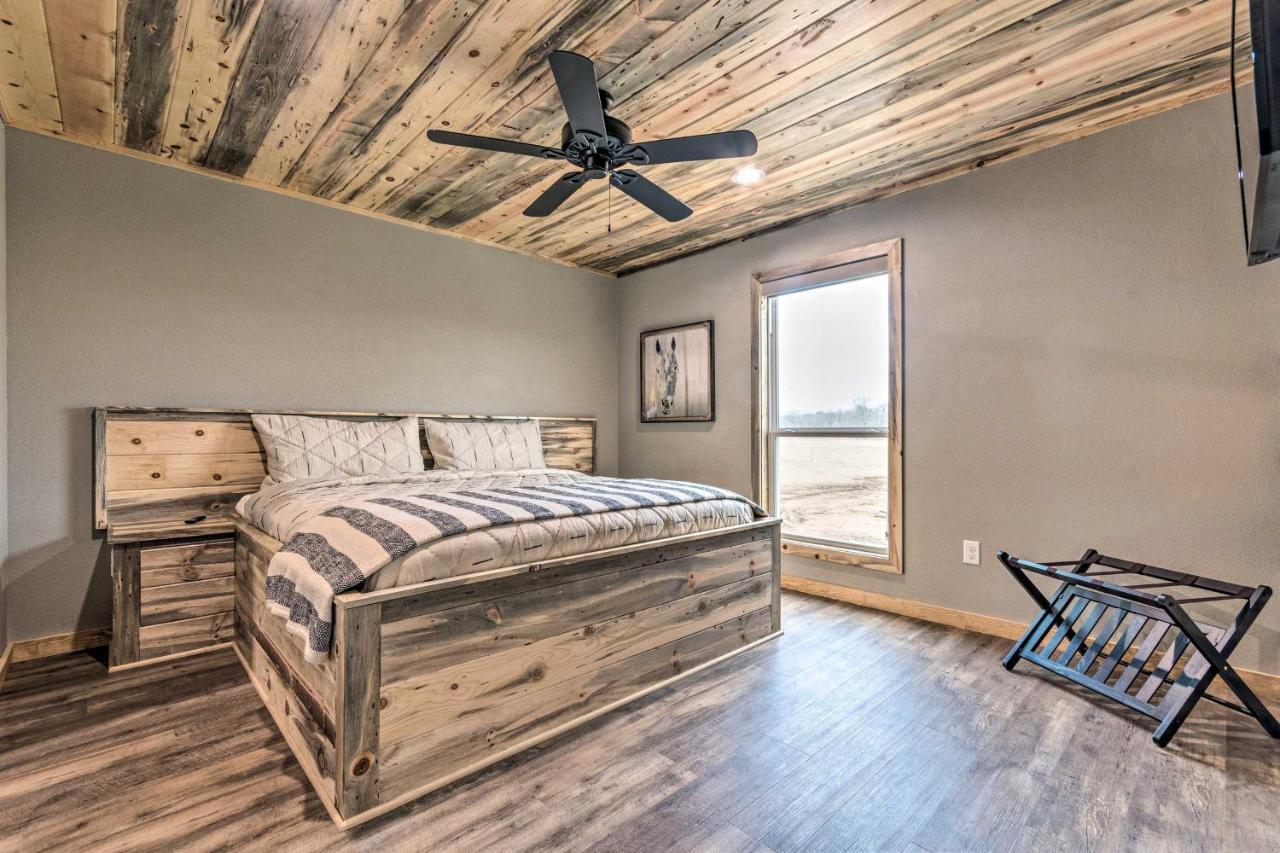 Upscale Riverfront Home With Beach And Fire Pit! Glenwood 外观 照片